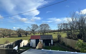 Photo 25- click for photo gallery